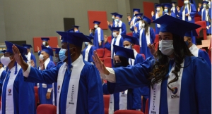 Más de 260 estudiantes cumplen su sueño de ser profesionales